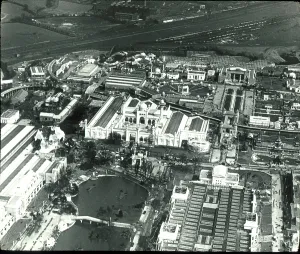 Wembley: O E Simmonds aerial view of British Empire Exhibition