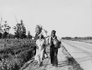 Possess: Oakies couple migrating. Cotton workers ?