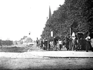 Oaklands: Oaklands Road corner