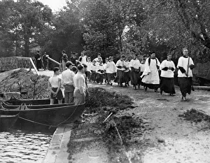 Oarsmen: Oarsmen are watching a procession