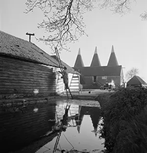 Oast: Oast Houses