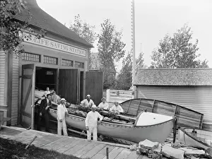 Lifeguards: Occupations - Lifeguards - Men - Emergency