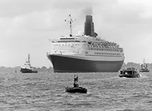 Flagship: Ocean liner Queen Elizabeth 2
