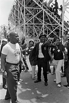 Bucs: October 24 1971 - Pirates supporters. Bucs supporters