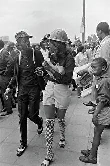 Bucs: October 24 1971 - Pirates supporters. Bucs supporters