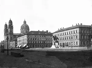Odeonsplatz: Odeonsplatz in Munich