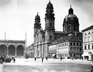 Odeonsplatz: Odeonsplatz in Munich