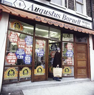 Licences: OFF LICENCE 1970S