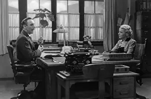 Platte: Office worker in the office, 1934