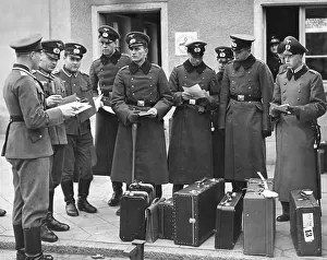 Distributed: Officers upon their arrival in the Kriegsschule Potsdam-