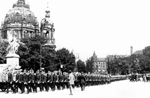 Promoted: Officers in front of the Berlin Cathedral, 1914