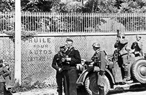 Rouen: Officers study the situation before entering Rouen