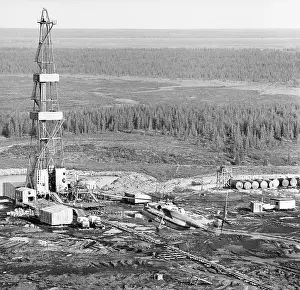 Displays: Oil extraction, 1984