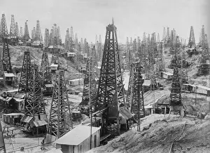 Resource: Oil field in Burma around 1940