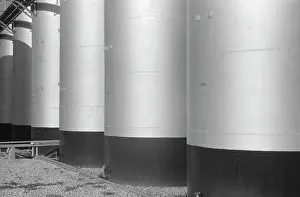 Vachon: Oil - Industry - Tanks Storage