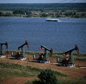 Bashkir: Oil production in Bashkiria, 1983