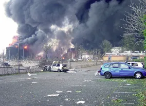 Hemel: Oil refinery fire. Buncefield Terminal, Hertfordshire
