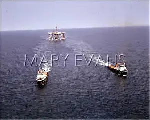 Powering: OIL RIG