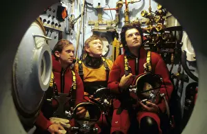 Divers: Oilmen on Soviet floating rig, 1982