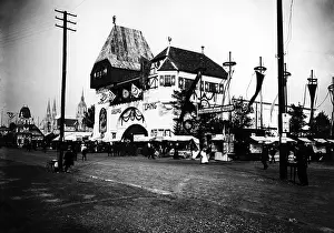 Bustle: Oktoberfest, 1903