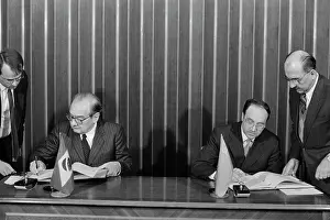 Federative: Olavo Setubal visits USSR