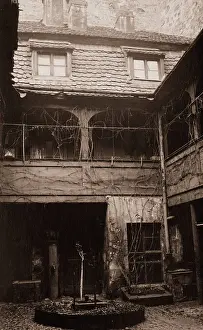Backyard: Old backyard in the Petristrasse, 1933