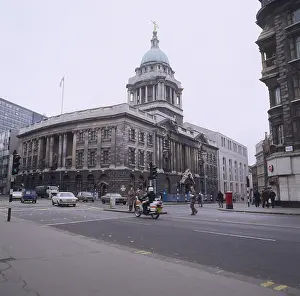 Mountford: THE OLD BAILEY