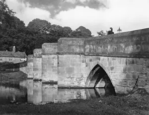 Packhorse: OLD BAKEWELL BRIDGE