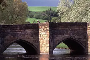 Bakewell: The old bridge across the River Wye in Bakewell, Derbyshire