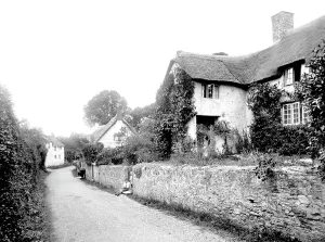 Cleeve: Old Cleeve, the Pillared Cottage 1930