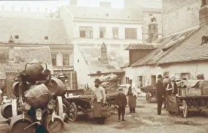 Brunn: Old courtyard with beer carts