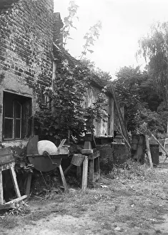 Farmhouse: Old farmhouse in Berlin, 1933