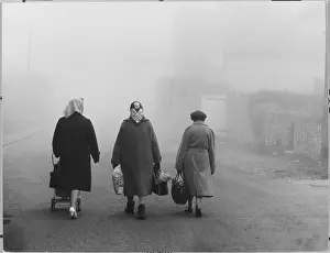 Frumpy: OLD LADY SHOPPERS
