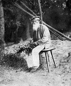 Beekeeper: Old peasant man, Russia, WW1