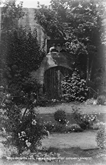 Gateway: The Old Plantagenet Gateway