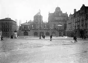 Sweep: The Old Synagogue and the Kuenstlerhaus in Munich around