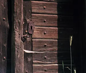Nemec: Old wooden door