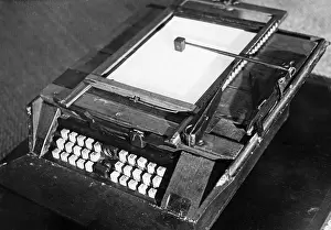 Typewriter: The oldest German typewriter from 1864
