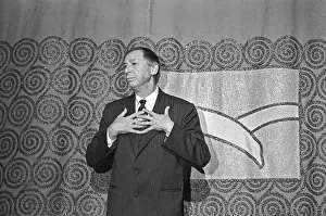 Yefremov: Oleg Yefremov, 1987