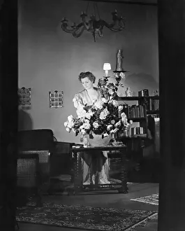 Knipper: Olga Chekhova, 1937