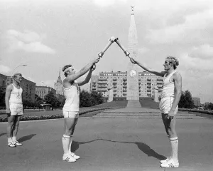 Relay: Olympic torch in Moscow, 1980