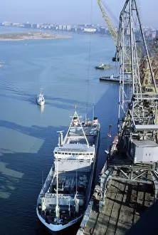 Chepurko: Omsk river port, 1980