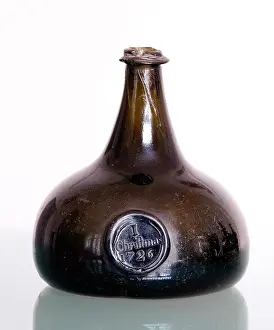 Receptacles: Onion-shaped wine bottle