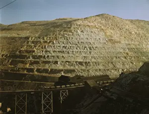 Tiers: Open-pit mine of the Utah Copper Company, ?