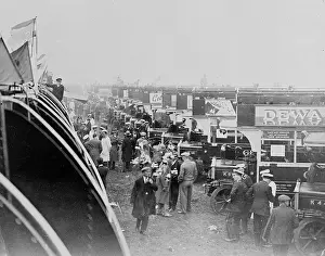 Dewars: Open-topped buses at the Epsom Derby, 1933