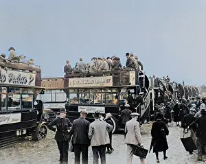 Epsom: Open-topped buses at the Epsom Derby, 1933