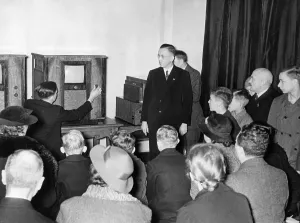 Viewer: Opening of the first public TV station in Berlin in 1935