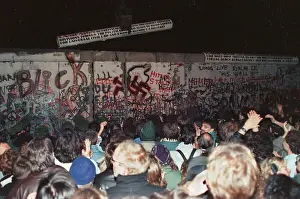 Clap: Opening of the German-German border - Berlin