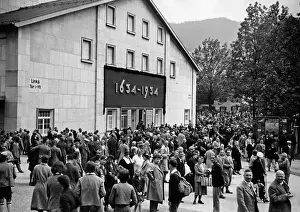 Oberammergau: Opening of the Passion Play in Oberammergau, 1934