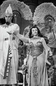 Romanian: Opera Aida at the Bolshoi Theater